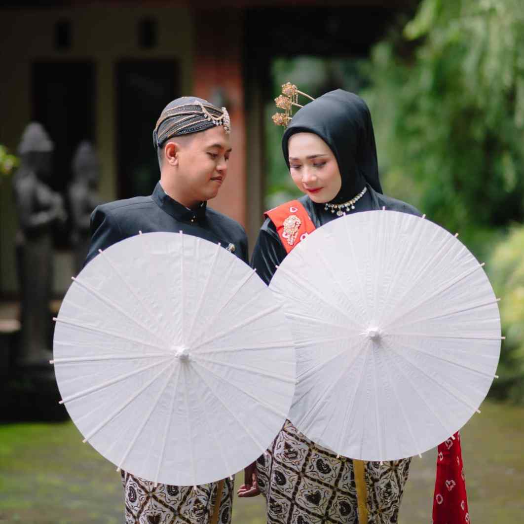 Mudlakir & Nurul mini